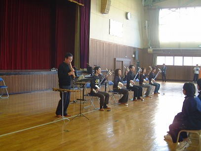 �w�Z�����̂͂��܂�