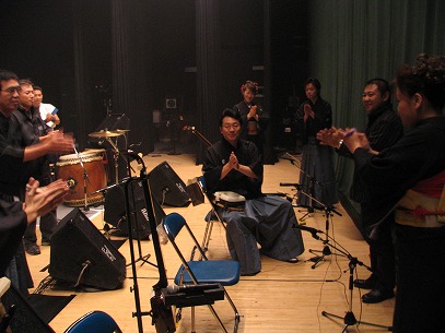 �J���O�A�c�A�[�ŏI���̐������F�肵�Ĉ�{��